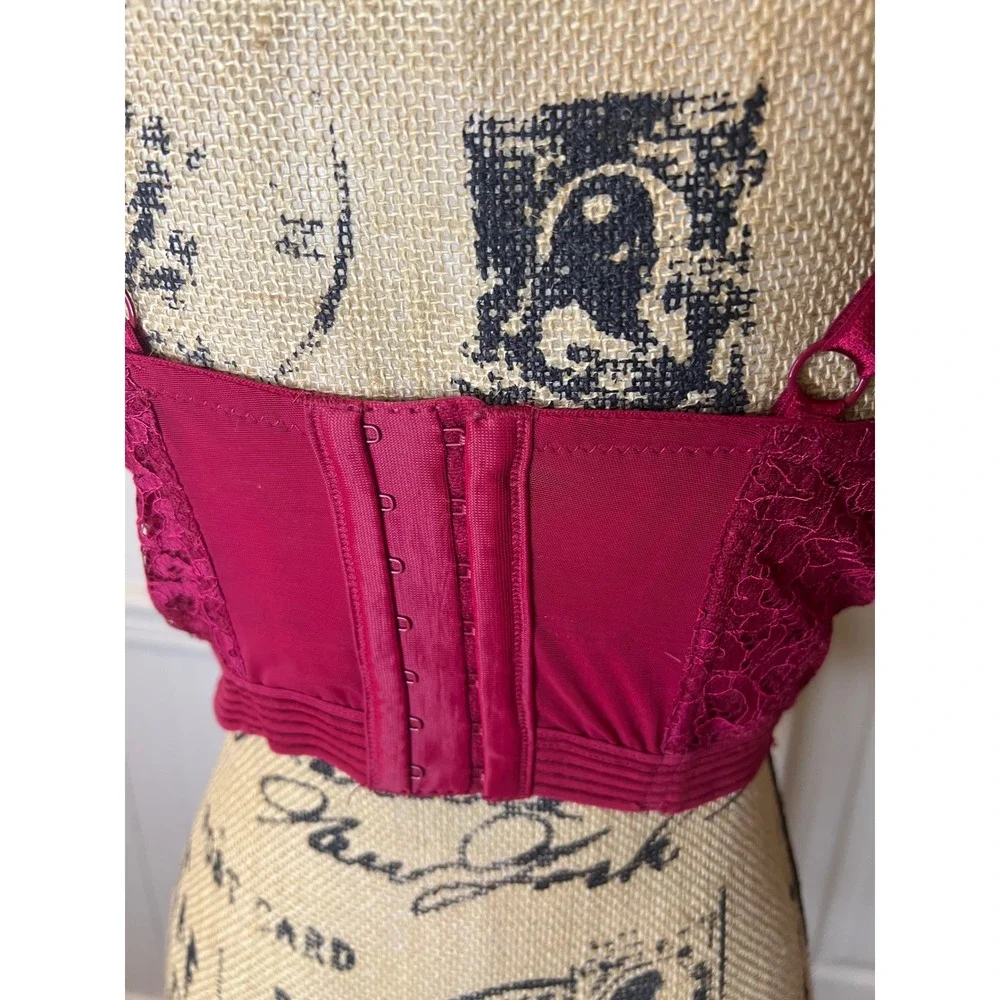 Victoria's Secret‎ Bra sexy plunge Adjustable Straps Hook Back sexy lined 36DD